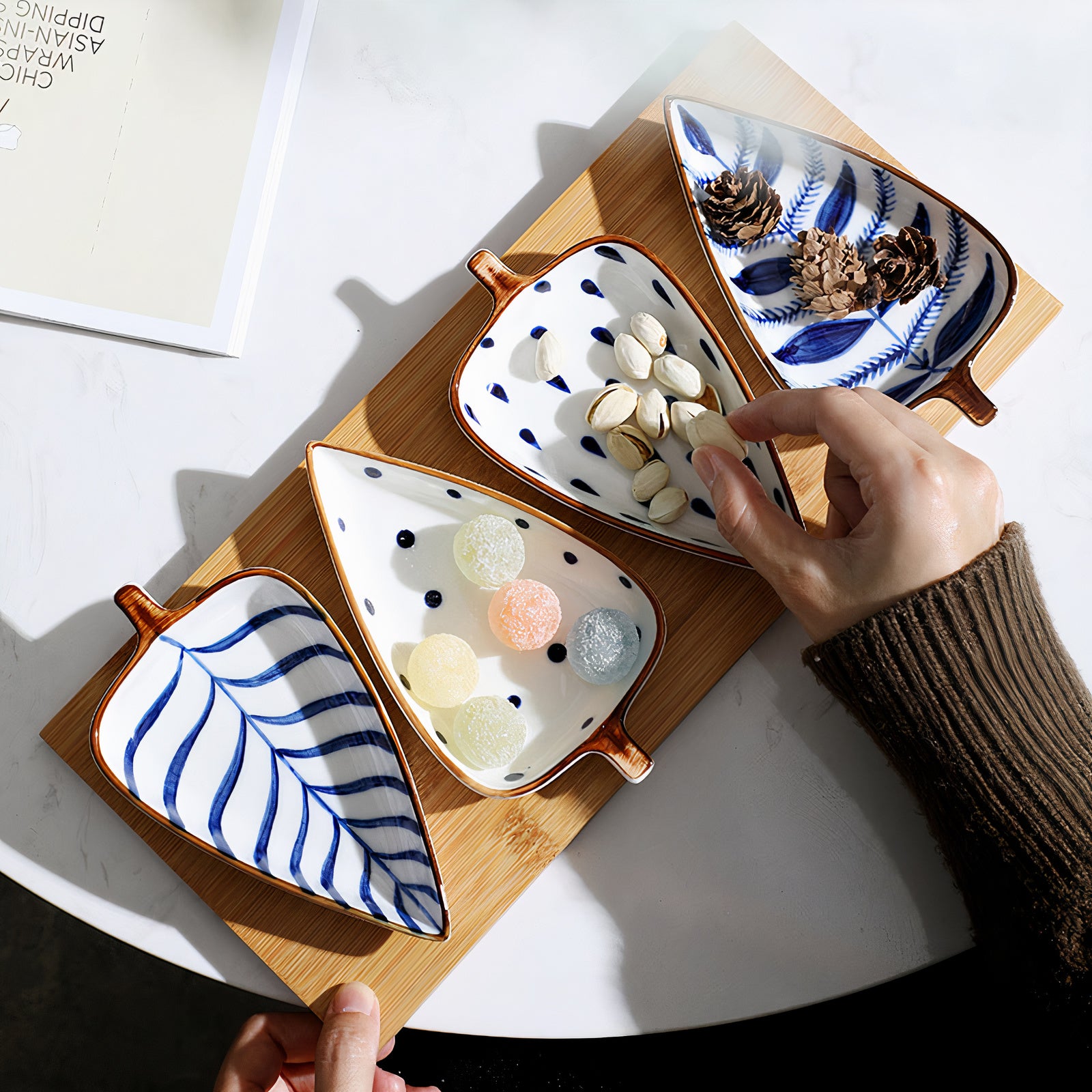 Serrate Leaf Bowls