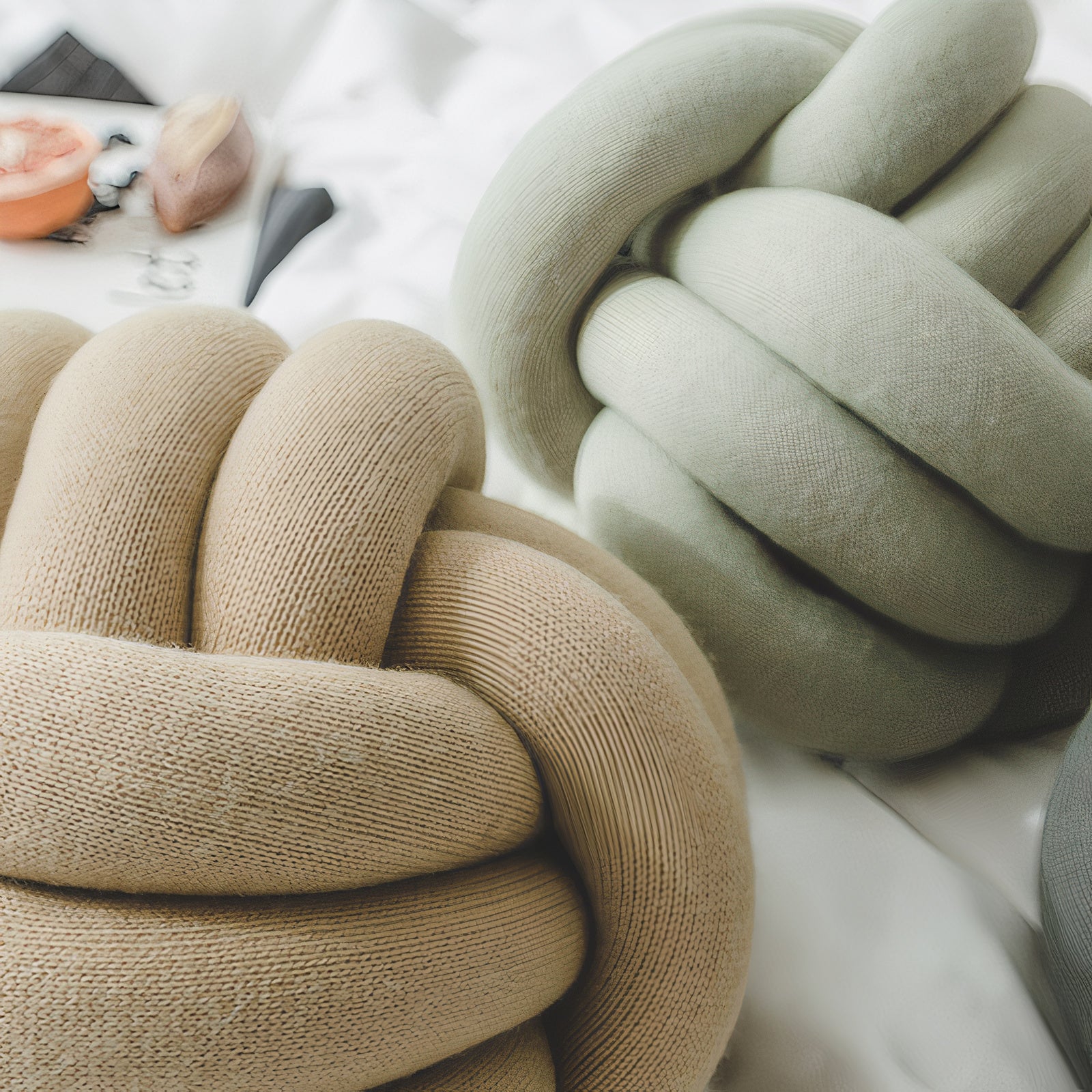 Dole Knot Pillow