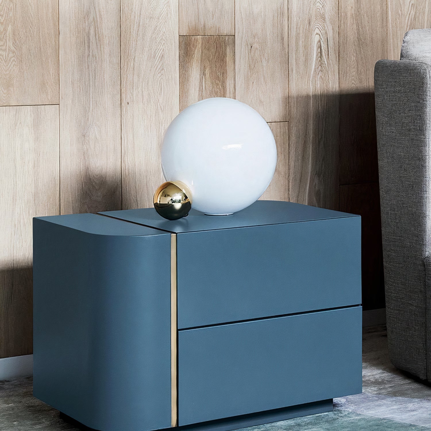 Capri Sphere Lamp