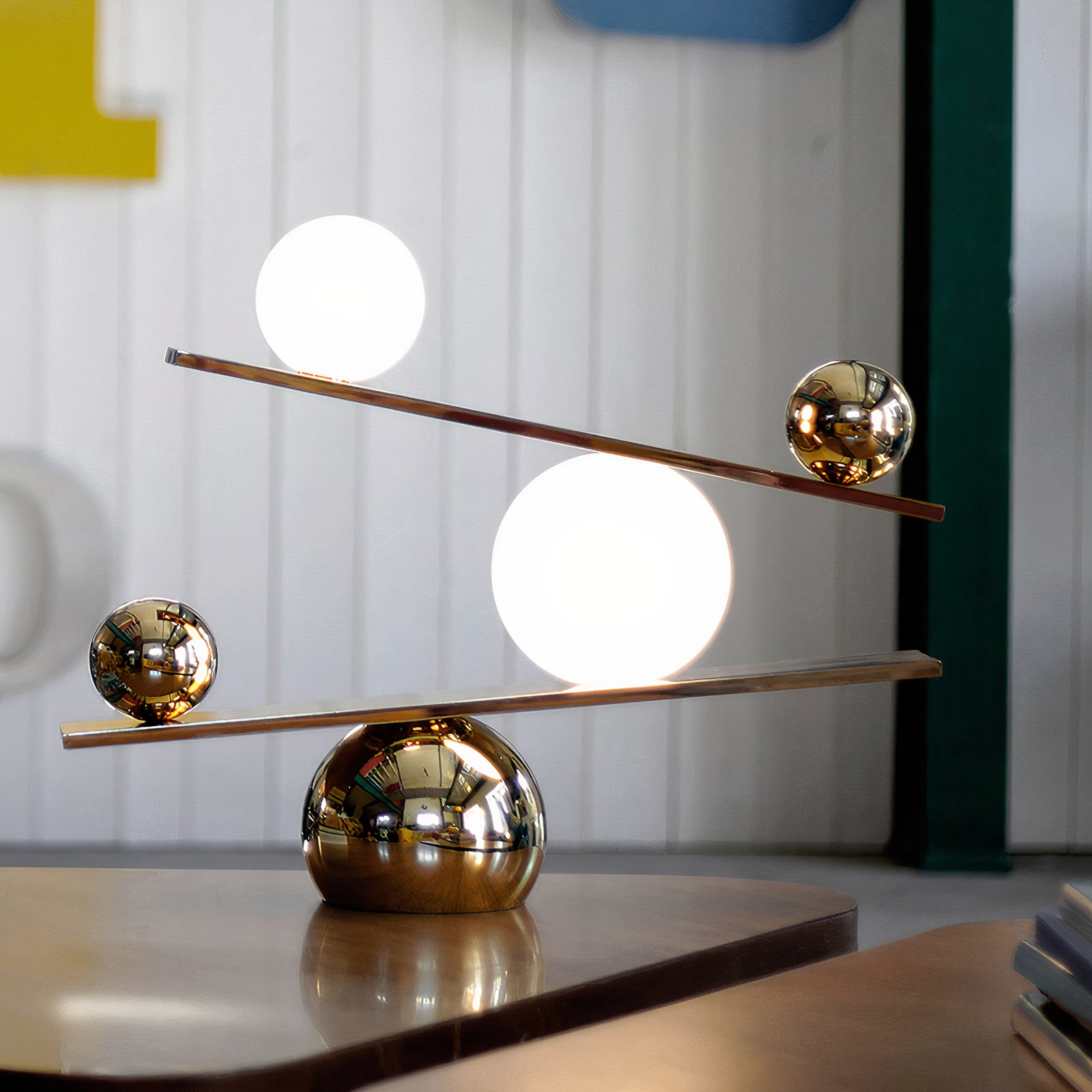 Moeraki Balance Lamp