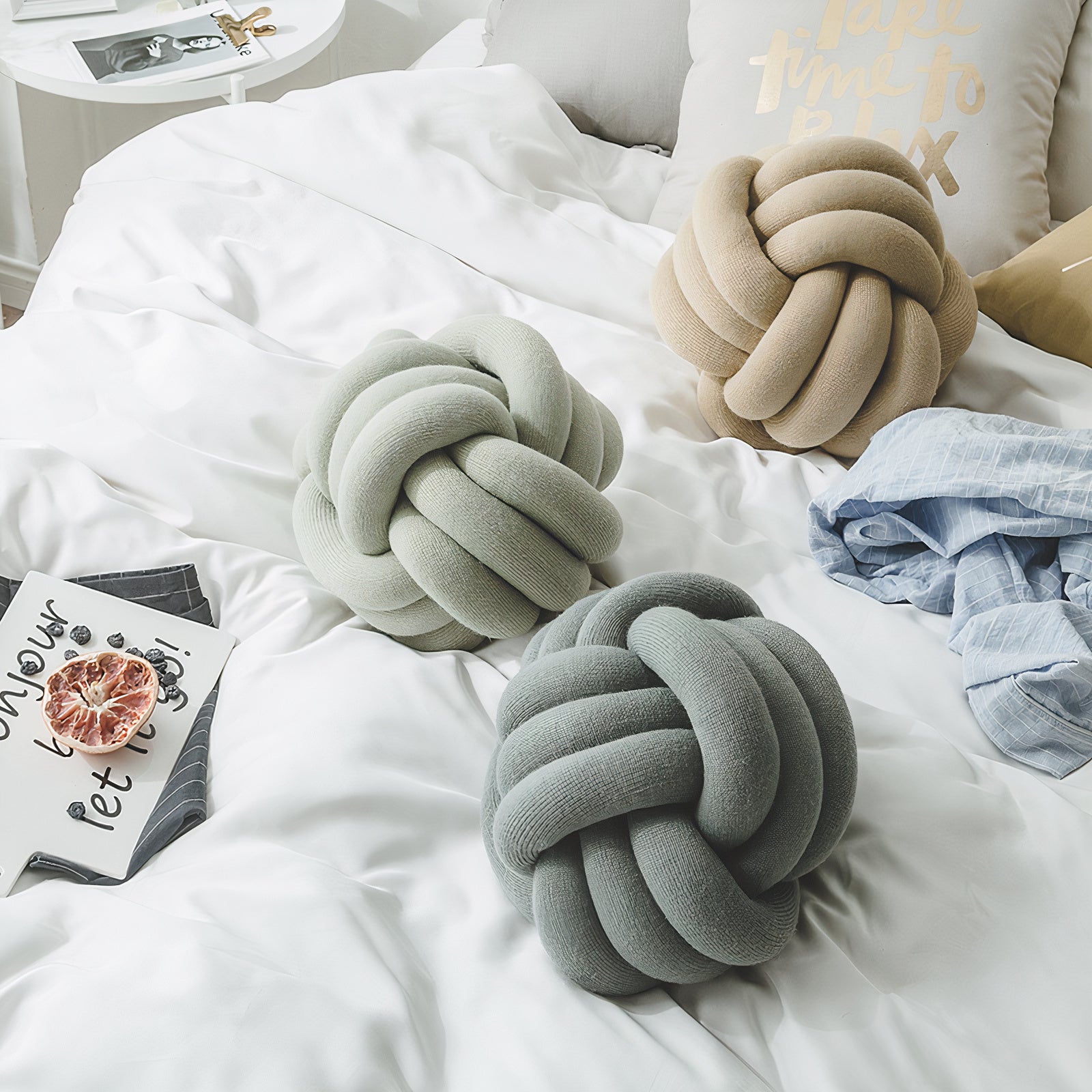 Dole Knot Pillow